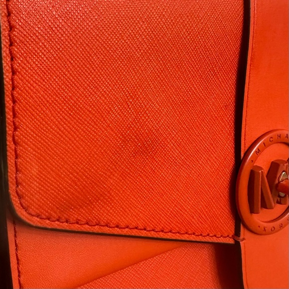 Michael Kors Greenwich Small Saffiano Leather Crossbody Bag - Picture 15 of 16